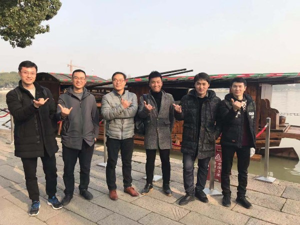 敢于创新、敢于改革、敢于开拓|记91在线看片网站厂家营销部南湖游